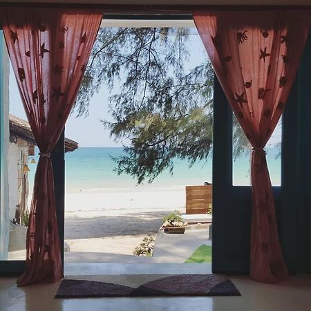 Maliblues Bed&Art Gallery Chumphon Exterior foto