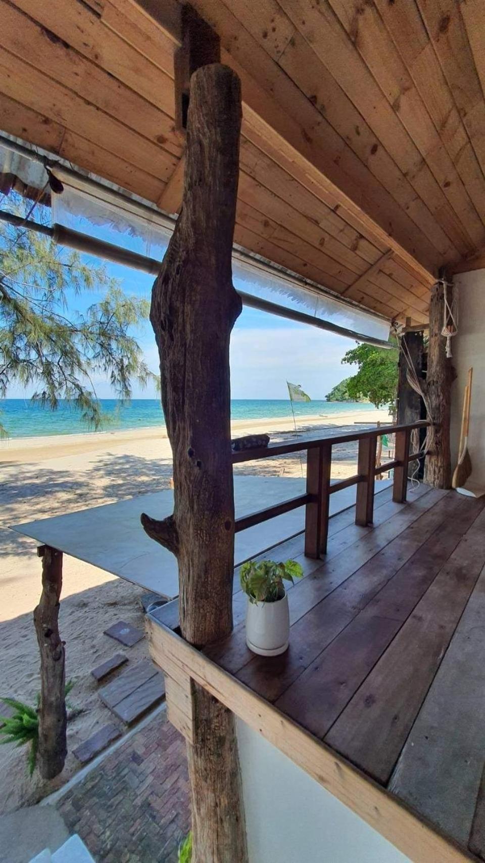 Maliblues Bed&Art Gallery Chumphon Exterior foto