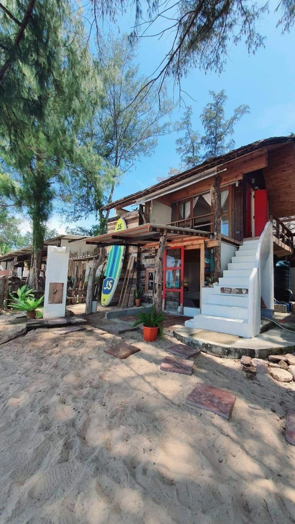 Maliblues Bed&Art Gallery Chumphon Exterior foto